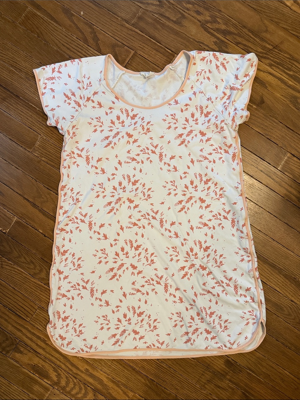 Short sleeve, short LAKE nightgown